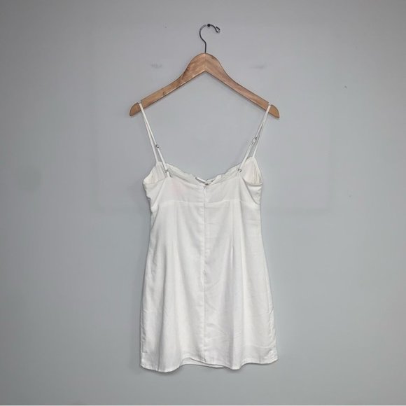 Showpo. "Break Free With Me" A-line Mini Dress White Linen Ruched Bust Size 4 US - Picture 5 of 10